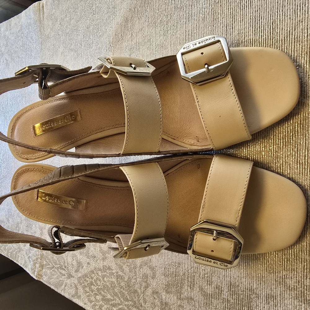Louise et Cie Tan Cream Heels with Peep-Toe Design - Picture 3 of 6